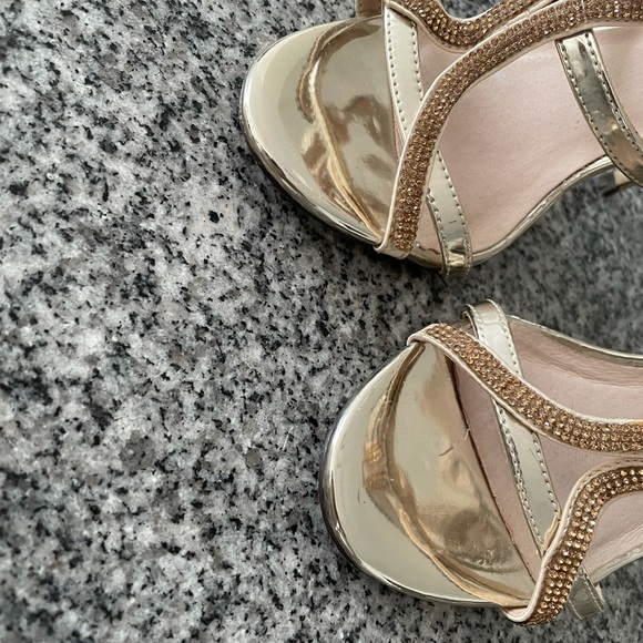 Ovyé Designer heels - Picture 5 of 8